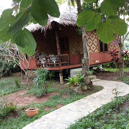 Ban Ban Bangalow Koh Jum Exterior foto