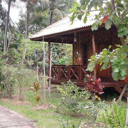 Ban Ban Bangalow Koh Jum Exterior foto